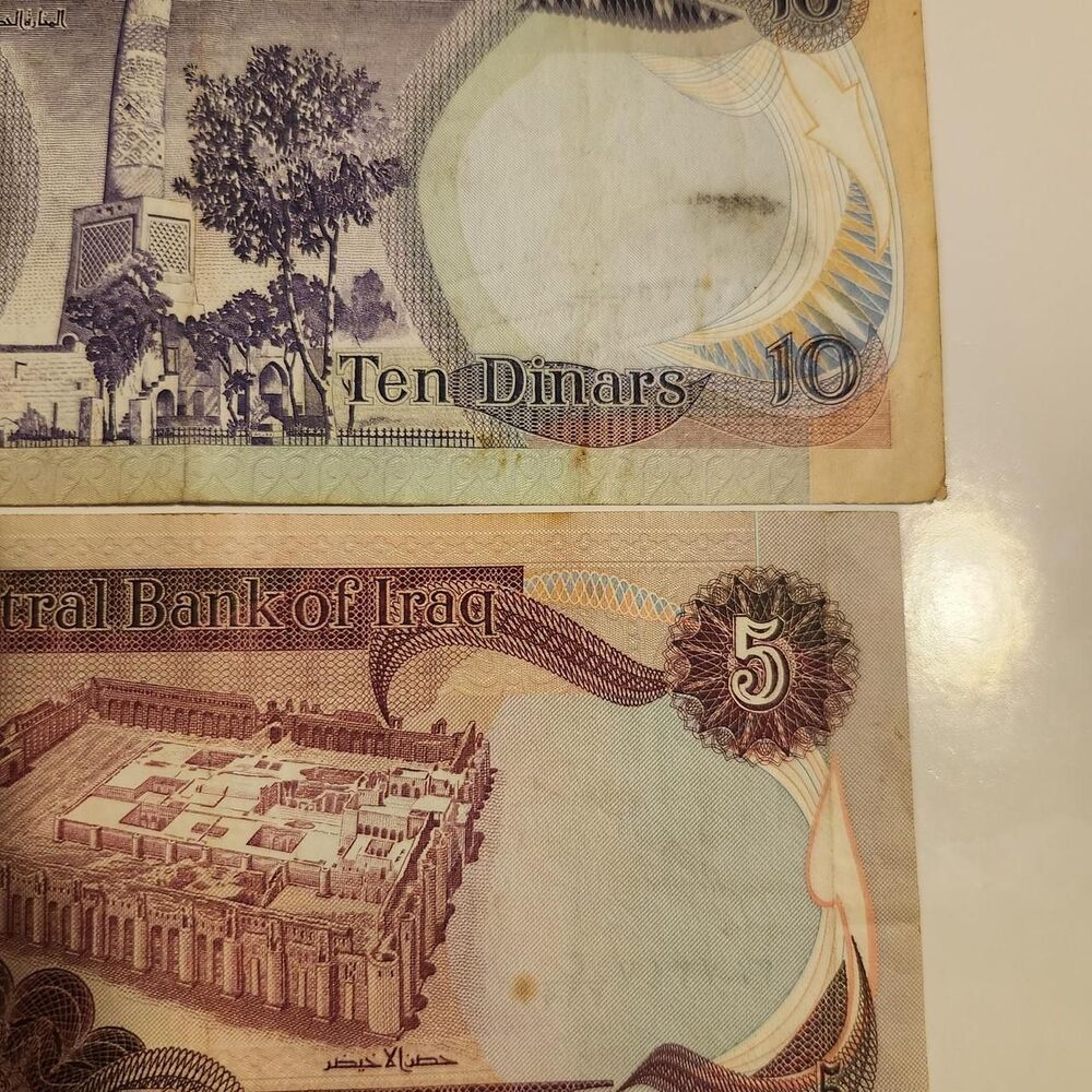 Iraqi banknotes 5 and 10 dinars.